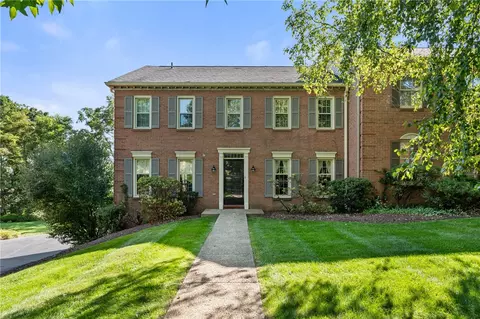 212 Sweet Gum Rd, Pittsburgh, PA 15238