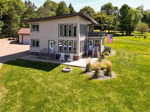261 Latonka Dr, Mercer, PA 16137