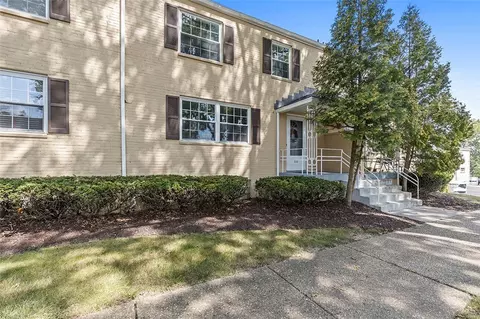 111 Raleigh Ct, Pittsburgh, PA 15237
