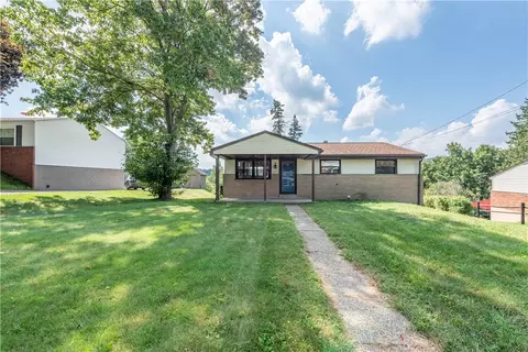 4057 Crestwood Dr, Gibsonia, PA 15044