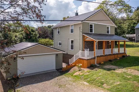 8 Kilbourne Rd, Greenville, PA 16125