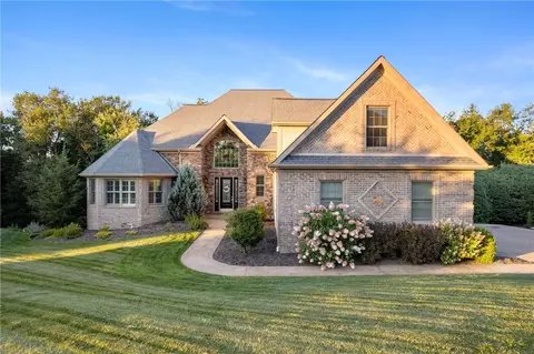 1549 Alaqua Dr, Sewickley, PA 15143