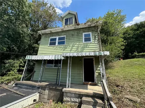 94 Overbeck St, Pittsburgh, PA 15212