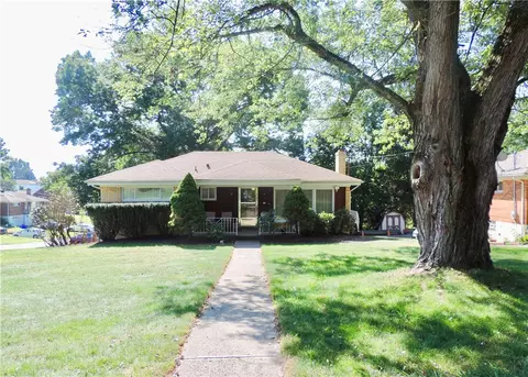 232 E Patty Ln, Monroeville, PA 15146