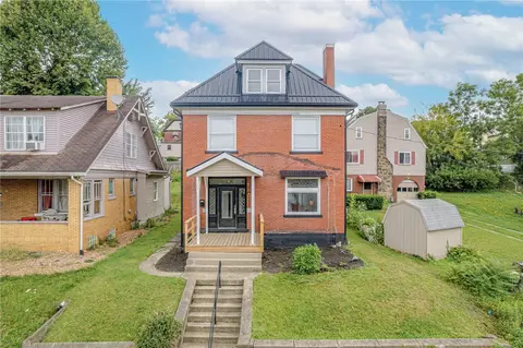 1230 Woodmont Ave, New Kensington, PA 15068