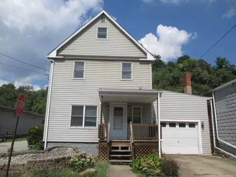 301 Middle St, Brownsville, PA 15417