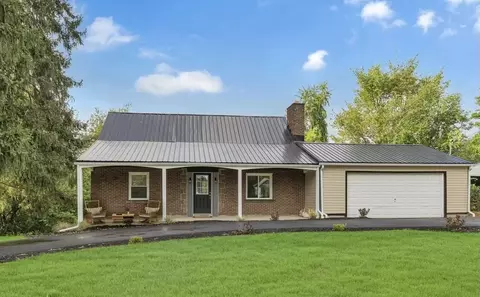 1440 Tuscarawas Rd, Beaver, PA 15009