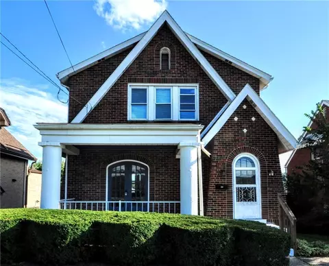 719 4th St, Monongahela, PA 15063