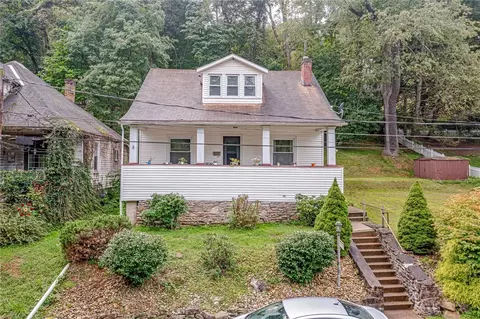 1135 Agnes Ave, Johnstown, PA 15905