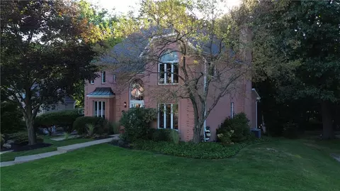 131 Radcliff, Pittsburgh, PA 15237