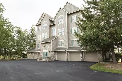 8102 Stonegate Dr, Champion, PA 15622