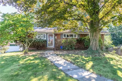 510 Greenleaf Dr, Monroeville, PA 15146