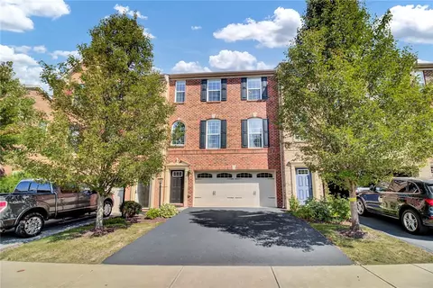 611 Edison Dr, Wexford, PA 15090