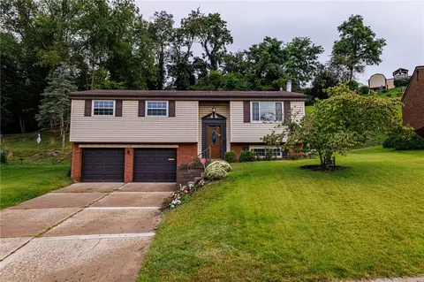 238 Castle Dr, West Mifflin, PA 15122