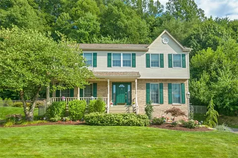 345 Dogwood Dr, Delmont, PA 15626