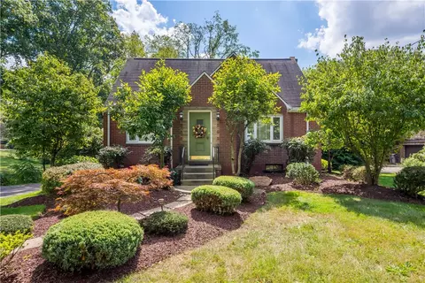 132 Brookwood Rd, Venetia, PA 15367