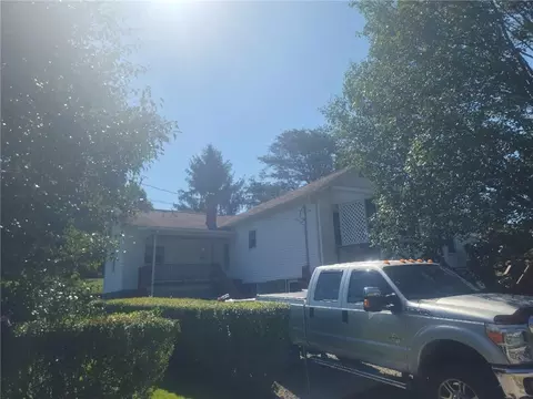 110 Ellen Ln, Uniontown, PA 15401