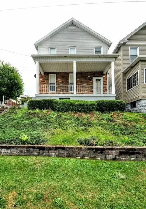 138 Morton St, New Eagle, PA 15067