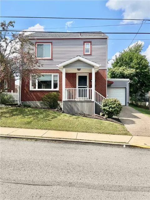 423 Margaret St, Jeannette, PA 15644