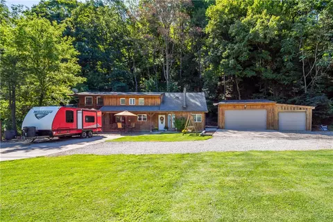 418 Mckee Rd, North Versailles, PA 15137