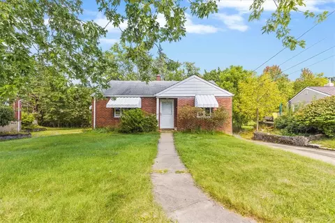 8140 Remington Dr, Pittsburgh, PA 15237