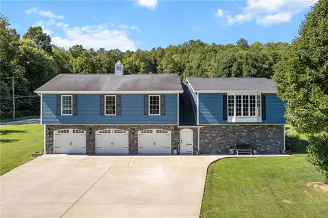 151 Martin Ferry Rd, Greensboro, PA 15338
