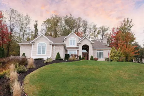 5009 Havenwood Dr, Greensburg, PA 15601