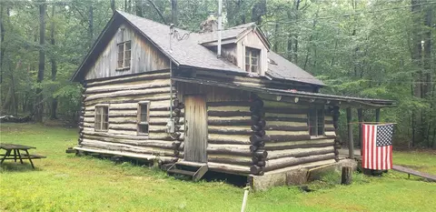 328 Wilkins Rd, Rector, PA 15677