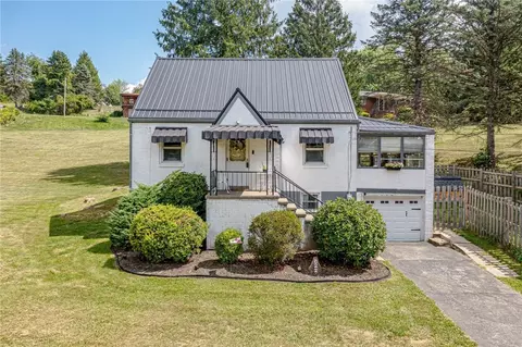822 Romeo Dr, Monongahela, PA 15063