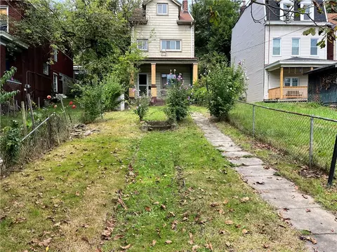 1324 Diana St, Pittsburgh, PA 15212
