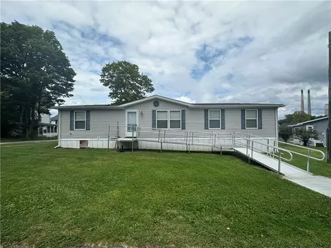 171 17th St, New Florence, PA 15944