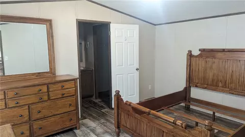 100 Crest Dr, Harmony, PA 16037 photo 6