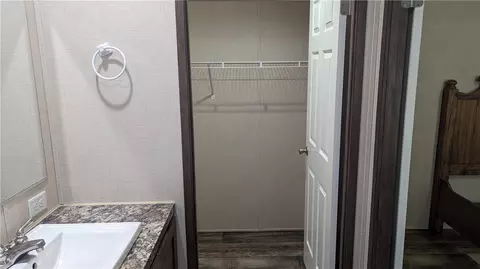 100 Crest Dr, Harmony, PA 16037 photo 9