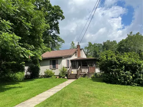 2354 St Rt 956, Volant, PA 16156