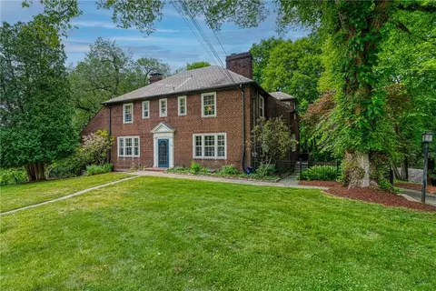 16 Winding Rd, Leetsdale, PA 15056