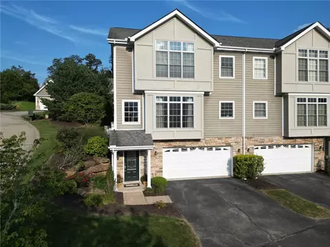 3830 Goldie Ln, Murrysville, PA 15668