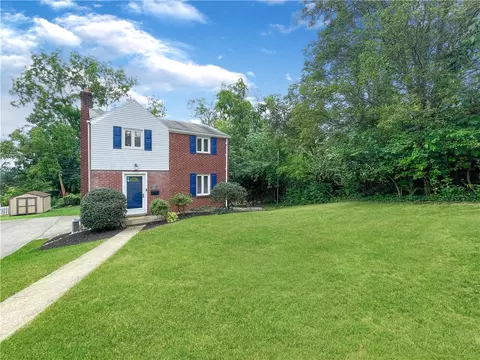 502 Somerville Dr, Pittsburgh, PA 15243