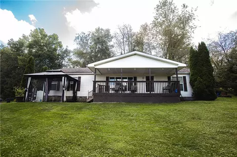 132 Mallet Hill Ct, Indiana, PA 15701