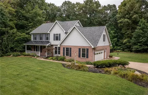 594 George Junior Rd, Grove City, PA 16127