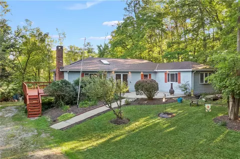 111 Snyder Rd, Venetia, PA 15367