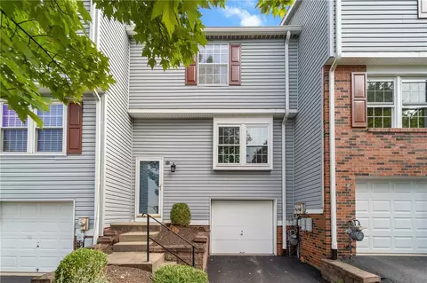 297 Murrays Ln, Pittsburgh, PA 15234