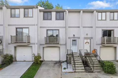 217 Bellwood Ct, Cranberry Township, PA 16066