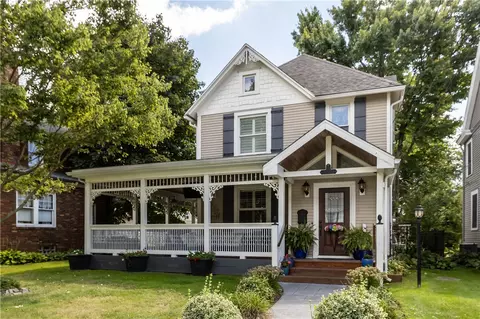 340 E Grandview Ave, Zelienople, PA 16063