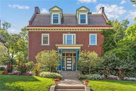 1080 Shady Ave, Pittsburgh, PA 15232