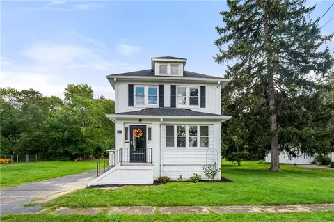 2019 Carolyn St, Hermitage, PA 16148