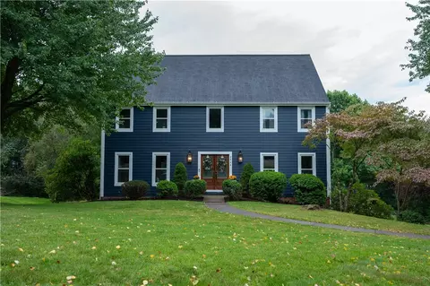 2546 Clubhouse Dr, Wexford, PA 15090