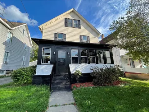 936 Maryland Ave, New Castle, PA 16101