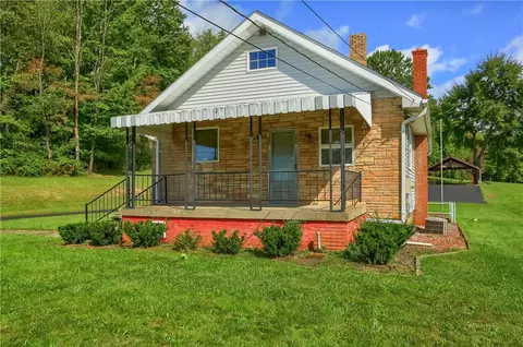 323 Braun Rd, Beaver Falls, PA 15010