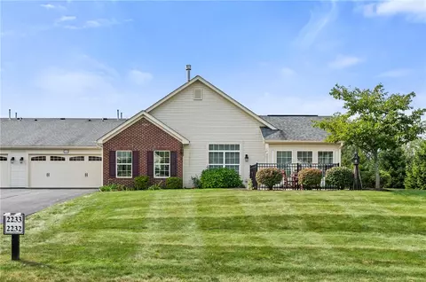 2233 Southview Dr, Harmony, PA 16037