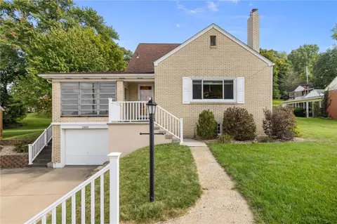 2309 Woodbine Rd, Aliquippa, PA 15001
